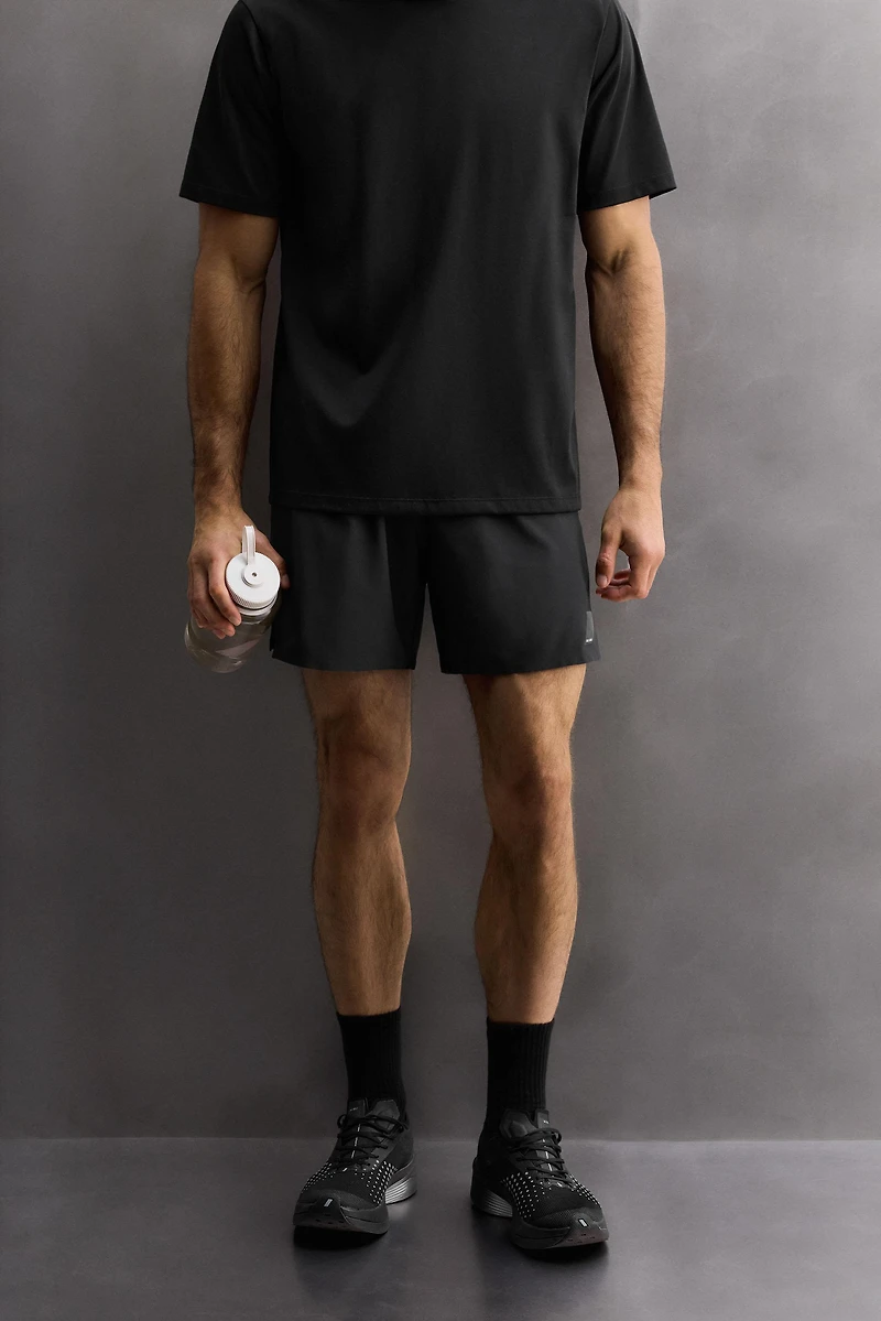 BASIC TRAINING SHORTS