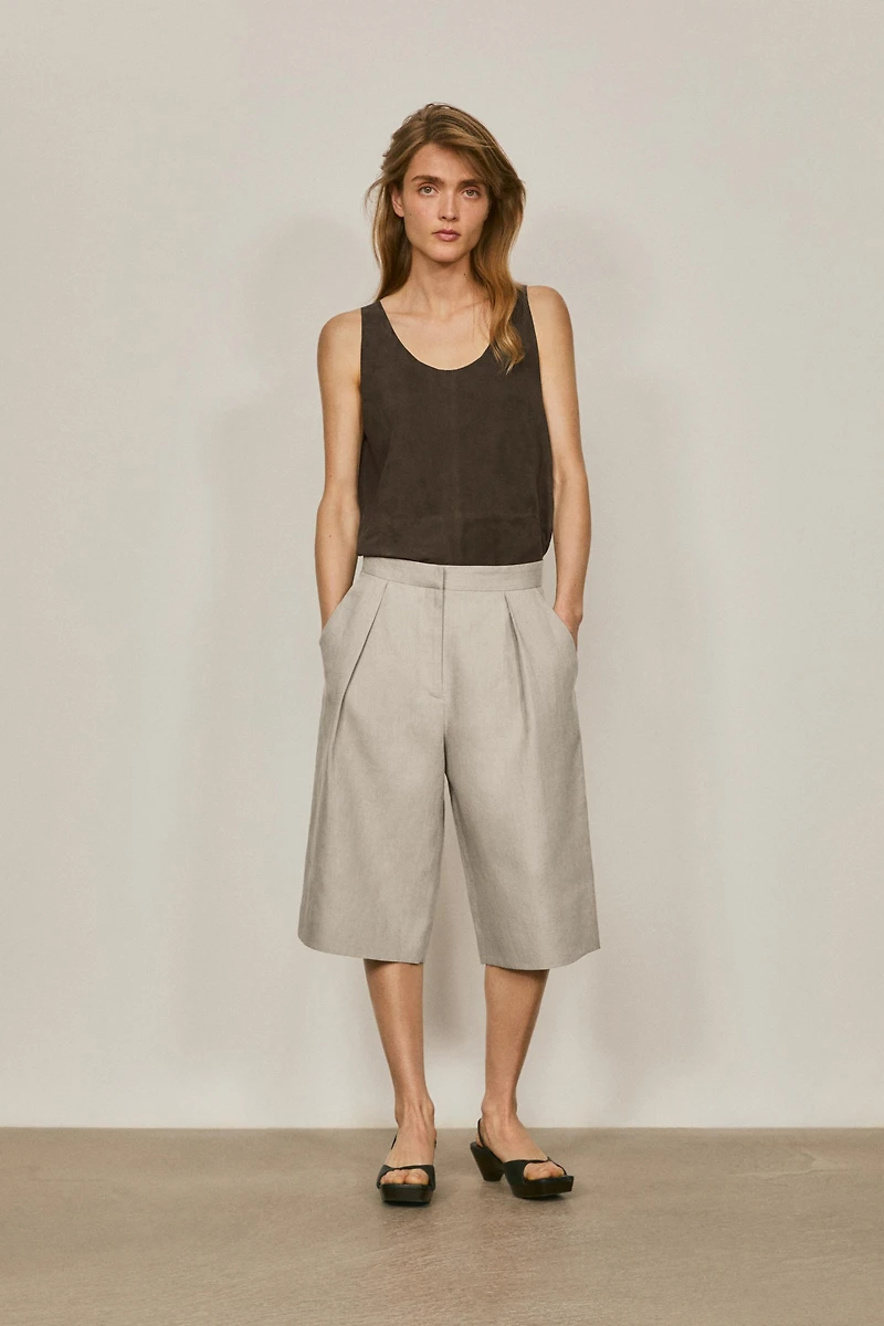 Long linen Bermuda shorts with darts - LIMITED EDITION