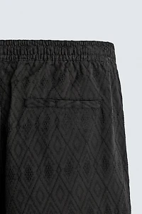 GEOMETRIC JACQUARD REGULAR FIT SHORTS