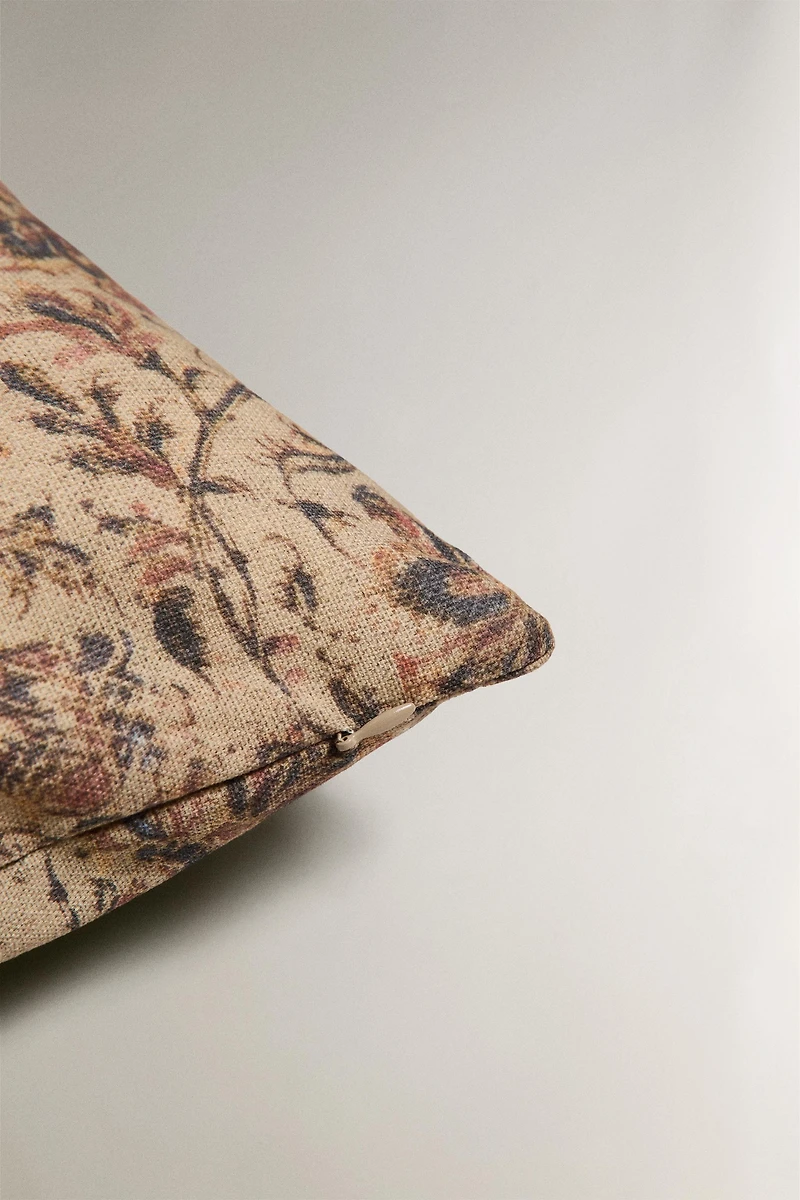 FLORAL CUSHION COVER