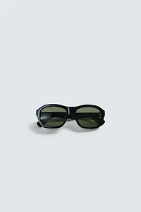 OVAL SUNGLASSES
