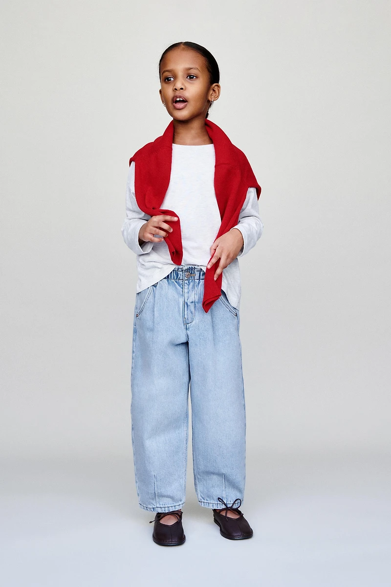 BAGGY PAPERBAG JEANS WITH HEART POCKETS