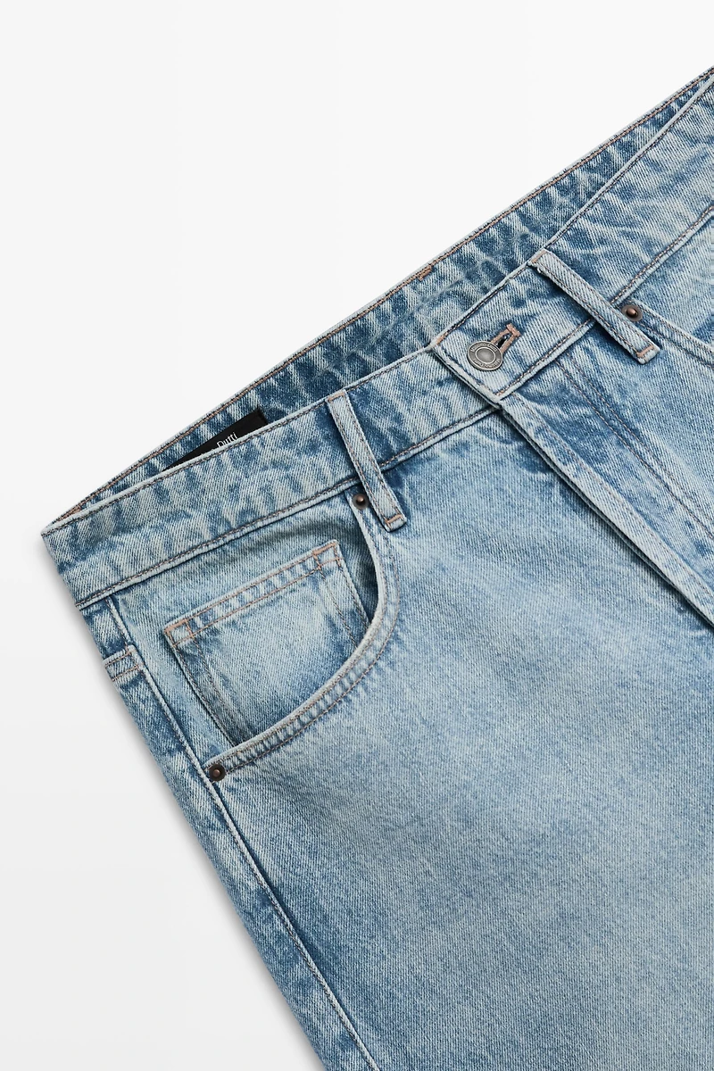 Wide-leg jeans