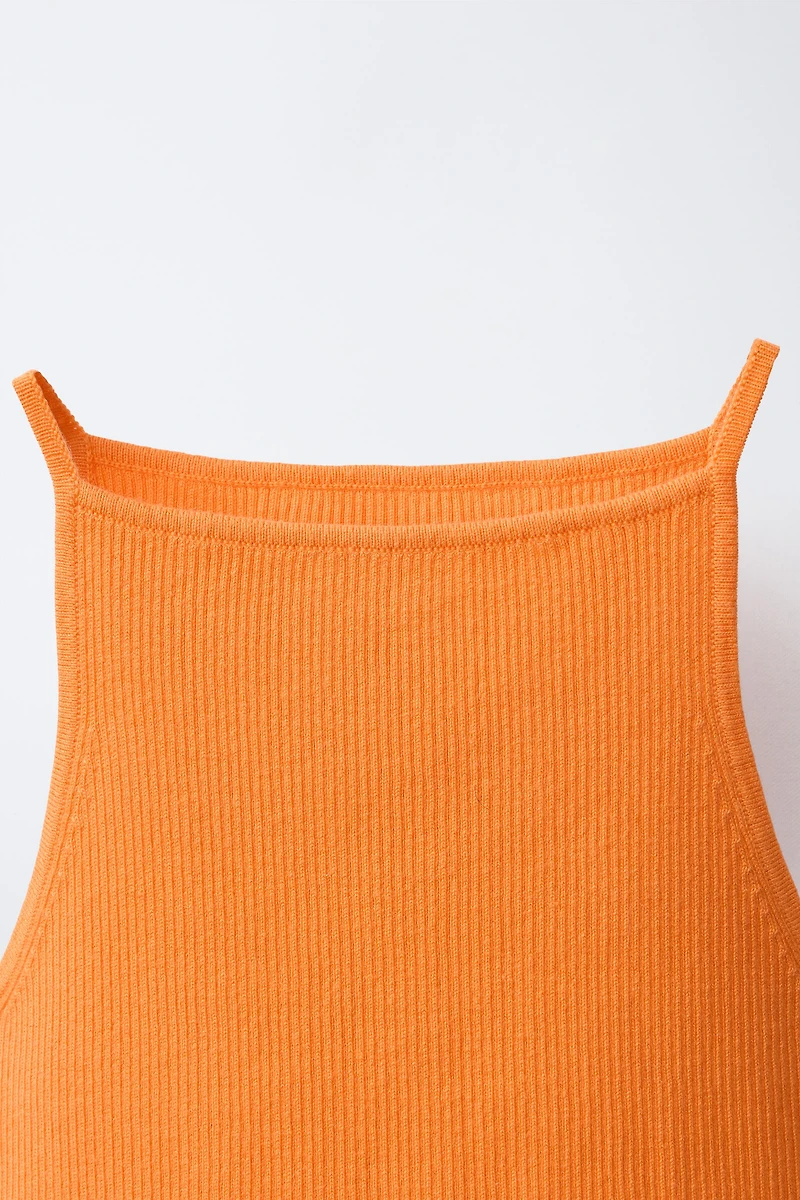RIBBED KNIT TOP