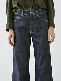 Flared high-waist jeans
