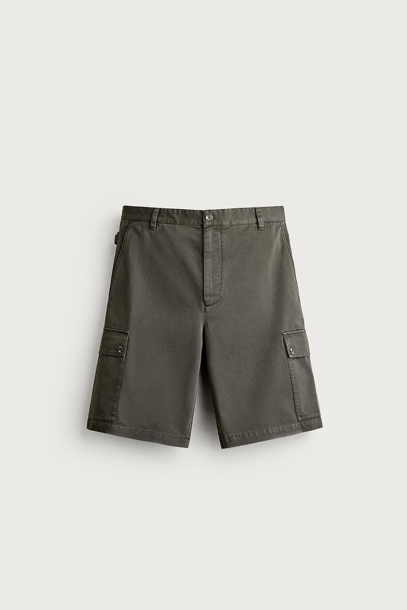 RELAXED FIT CARGO SHORTS WITH TABS