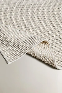 TEXTURED CHECK BATH MAT