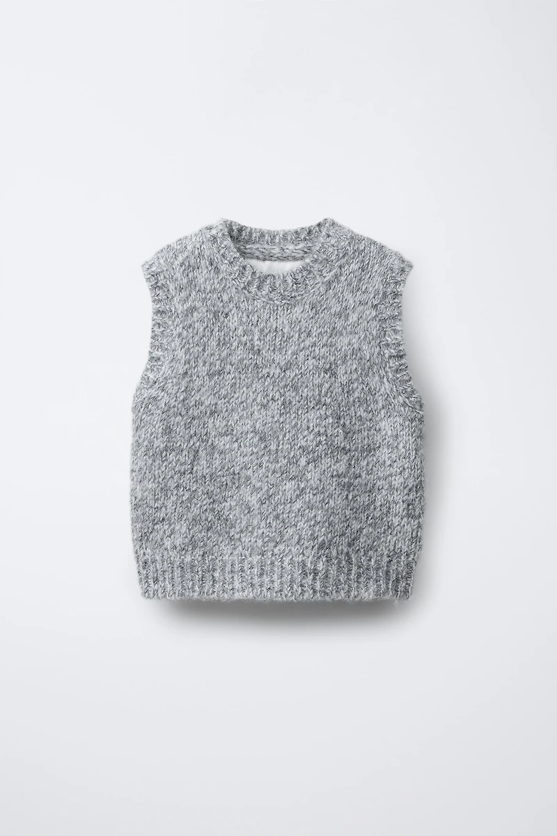 KNIT VEST