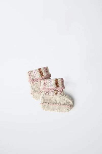 KNIT BOOTIES