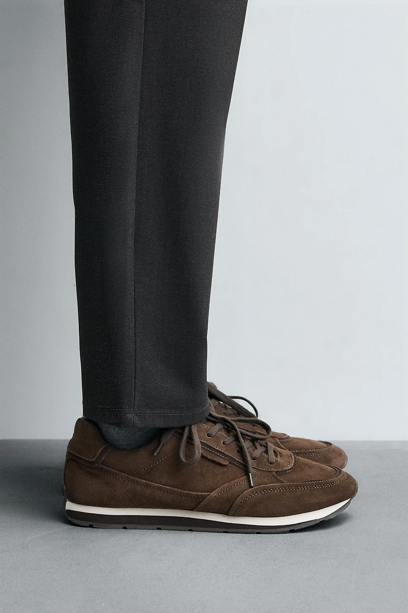 CASUAL LEATHER SNEAKERS