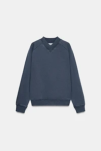 WASHED EFFECT SWEATSHIRT