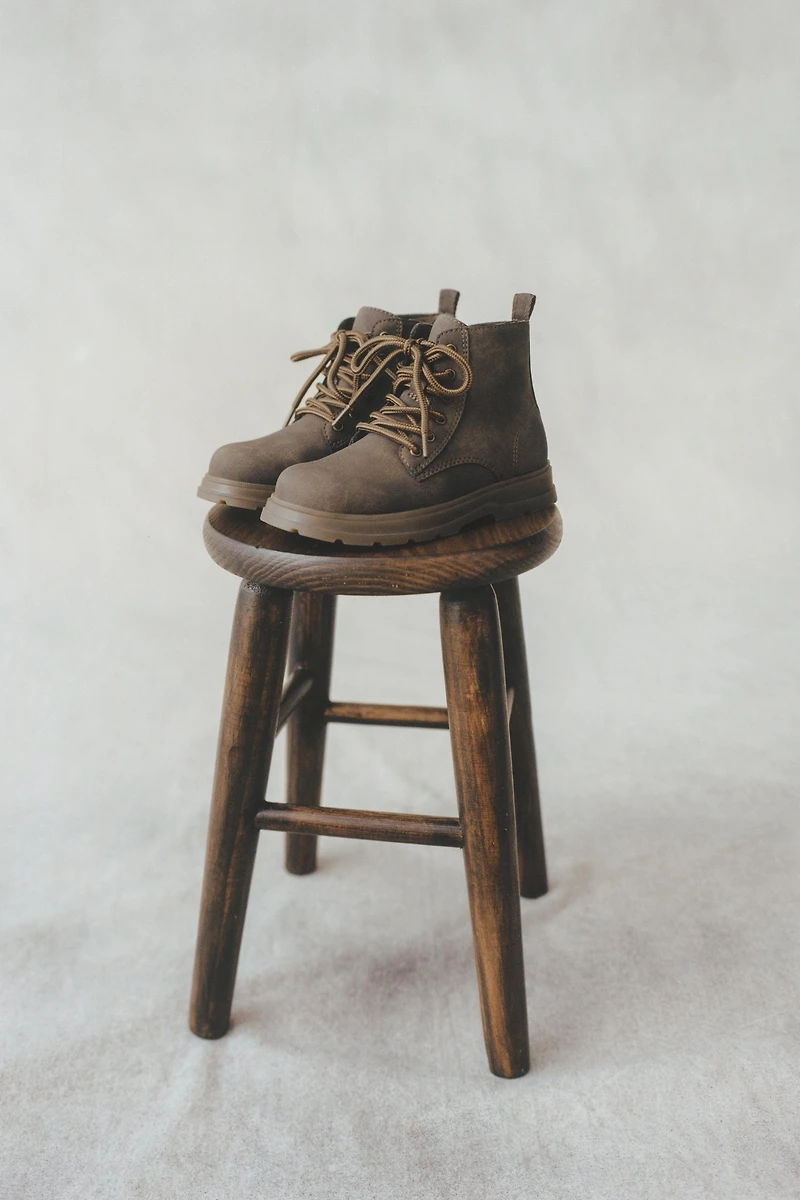 BOTTES À LACETS