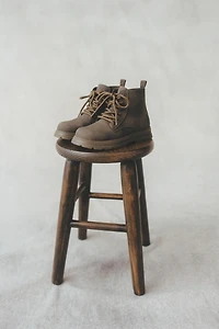 BOTTES À LACETS