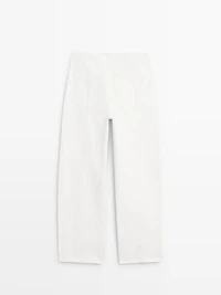 Barrel fit jeans with seam details