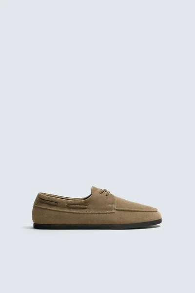 LEATHER BOAT SHOES