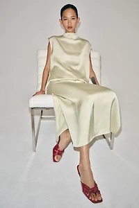KNOTTED LEATHER MULE SANDALS