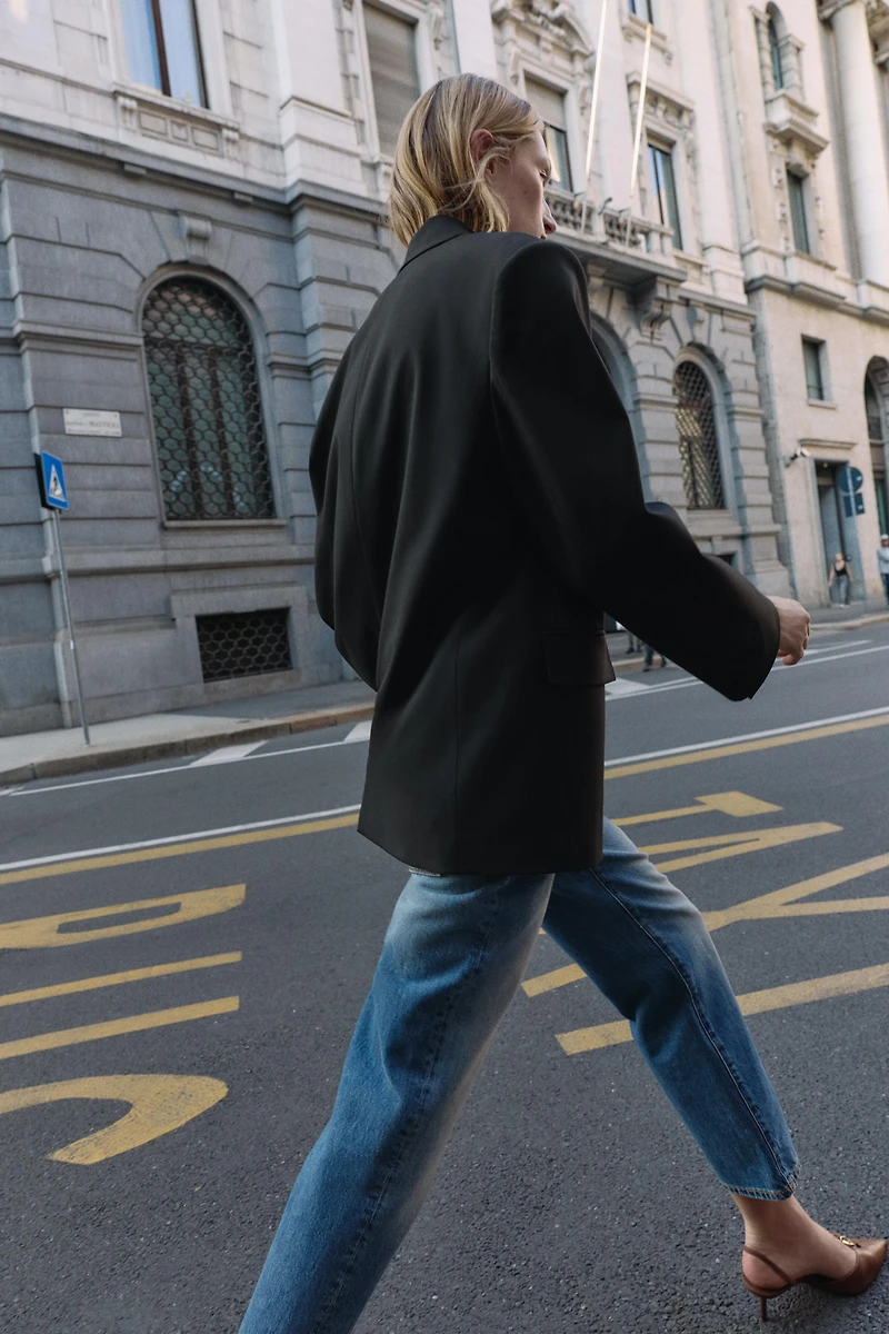 OVERSIZED DOUBLE-BREASTED BLAZER