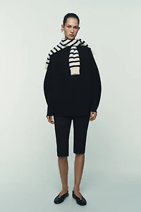 PULL EN MAILLE STRUCTURÉE À VOLUME