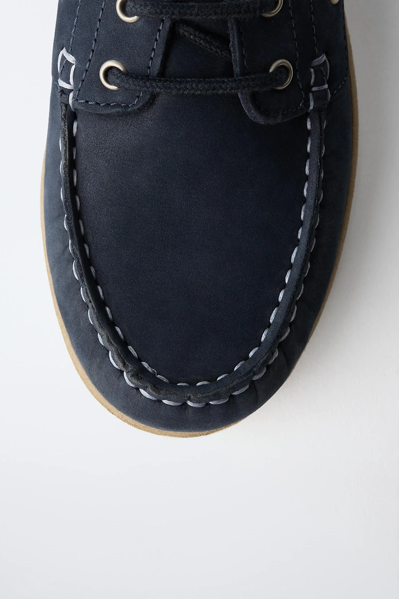 LEATHER BOAT SHOES