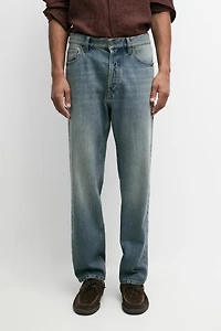 Straight-leg jeans