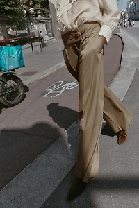 WIDE LEG PANTS WITH GOLD BUTTON