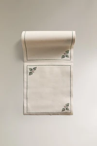 CHRISTMAS HOLLY LEAF COTTON NAPKIN ROLL (SET OF 20)
