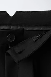 PLEATED BARREL PANTS