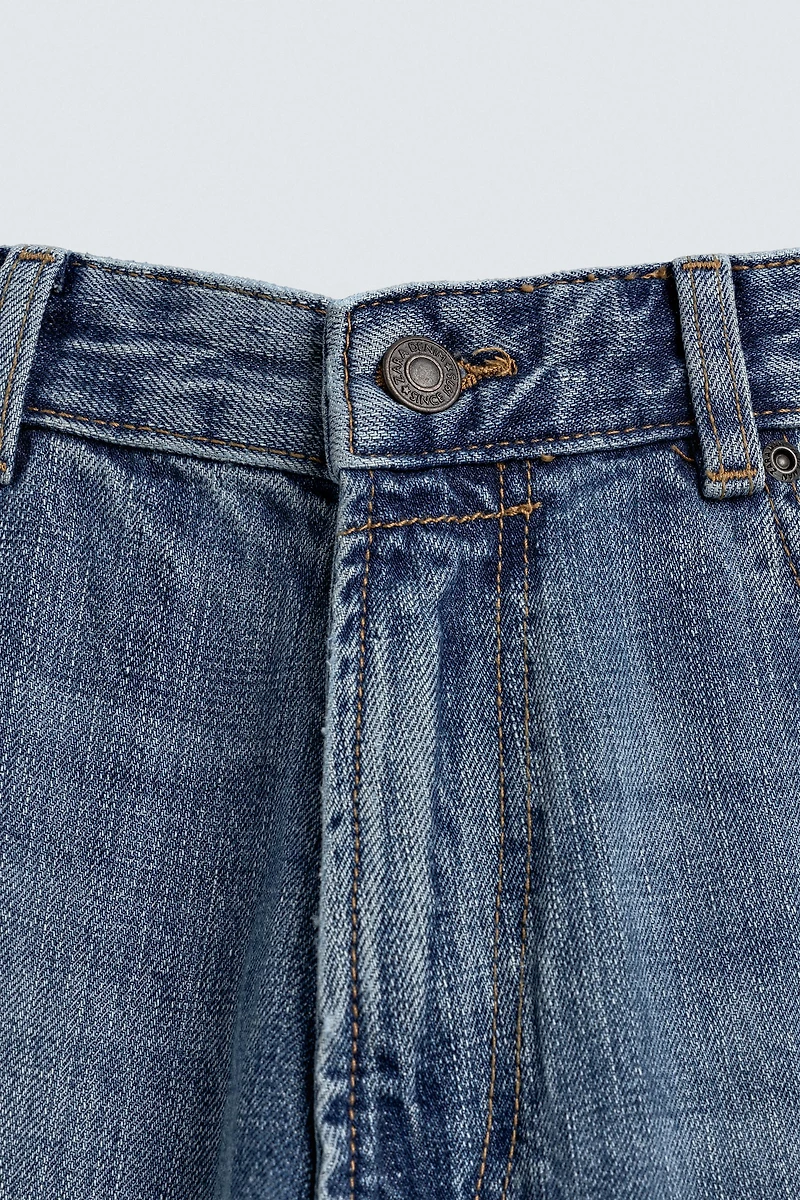RIPPED BAGGY FIT JEANS