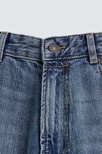 RIPPED BAGGY FIT JEANS