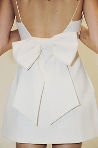 ROBE COURTE ÉLASTIQUE NŒUD