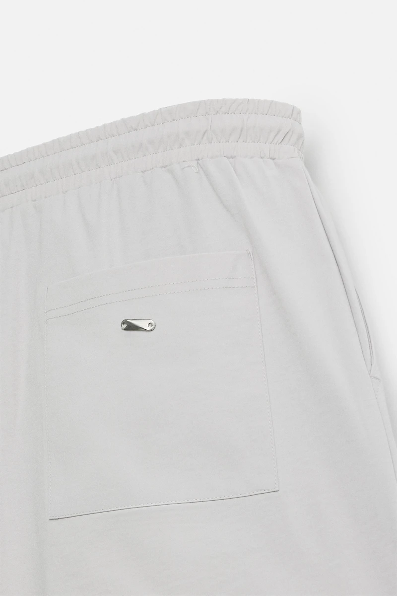 CONTRAST TECHNICAL SHORTS