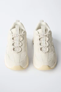 MESH ATHLETIC SNEAKERS