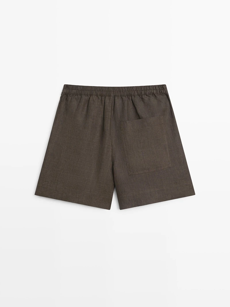 Short linen Bermuda shorts