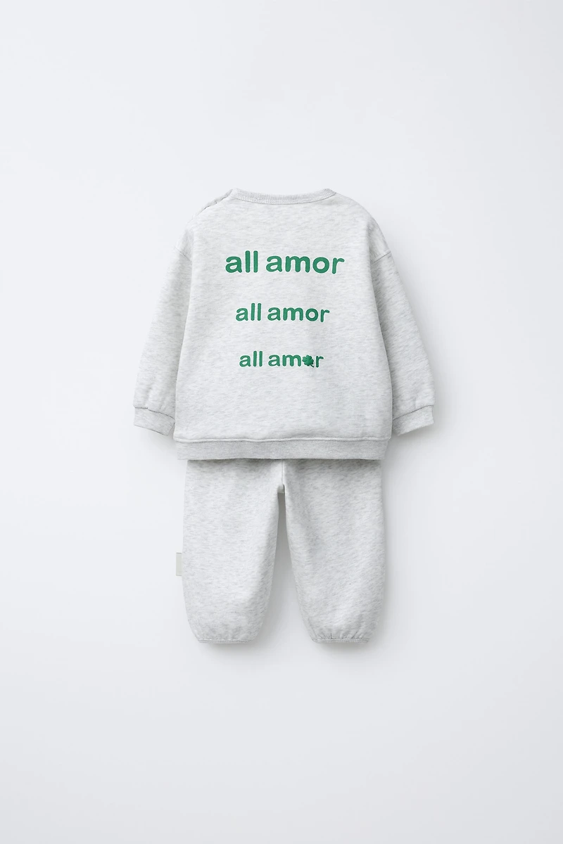 SWEATSHIRT AND PANTS SET WITH TEXT