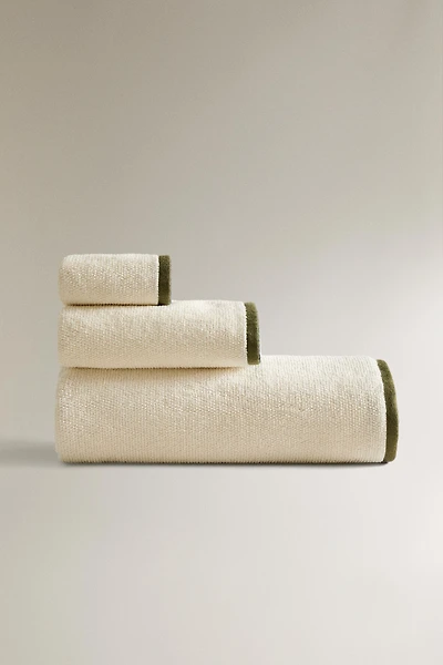 REVERSIBLE RICE STITCH BATH TOWEL