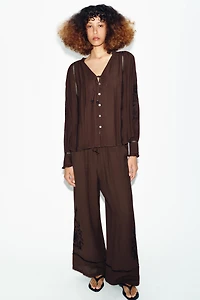 WIDE-LEG PANTS WITH LACE EMBROIDERY