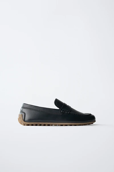 MOCASSINS EN CUIR