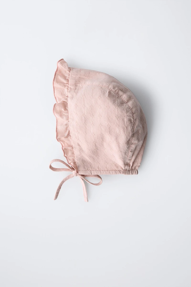 EMBROIDERED RUFFLED BONNET