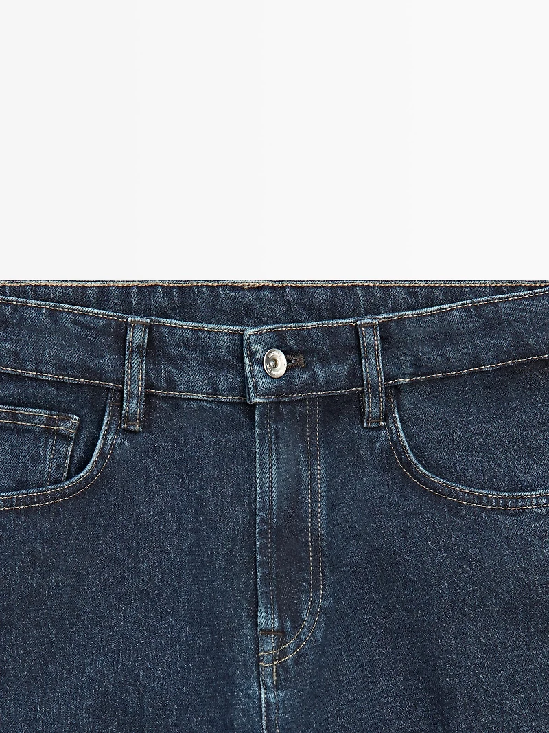 Tapered fit jeans