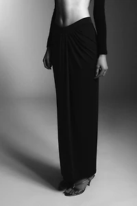 LONG GATHERED CREPE SKIRT