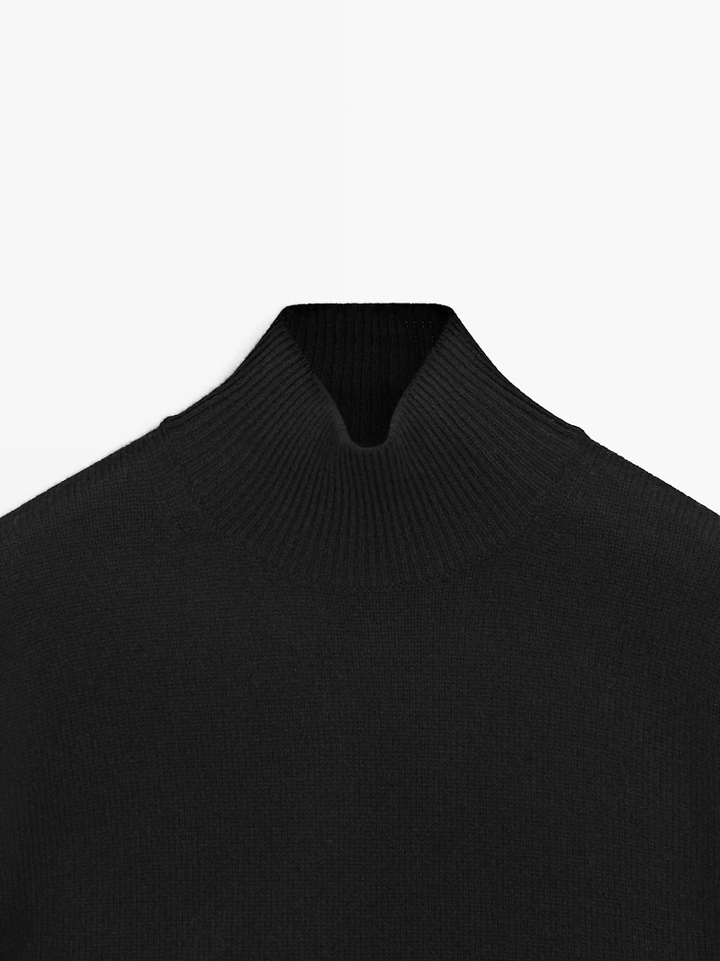 Short sleeve 100% wool knit sweater