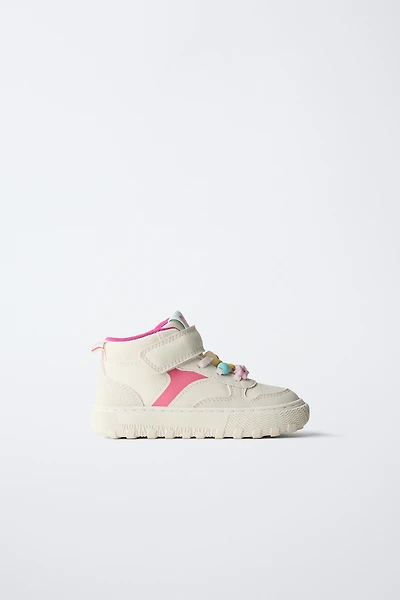 HIGH TOP SNEAKERS WITH DETAIL
