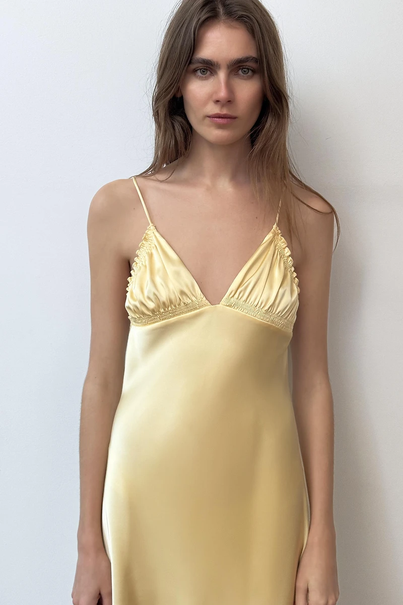 ROBE MIDI SATINÉE À PLIS