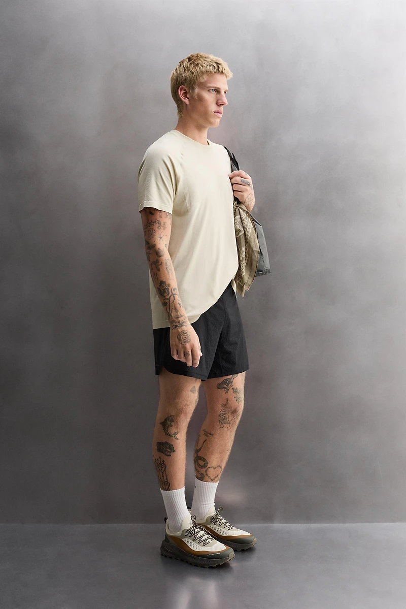 SEAMLESS TECHNICAL T-SHIRT
