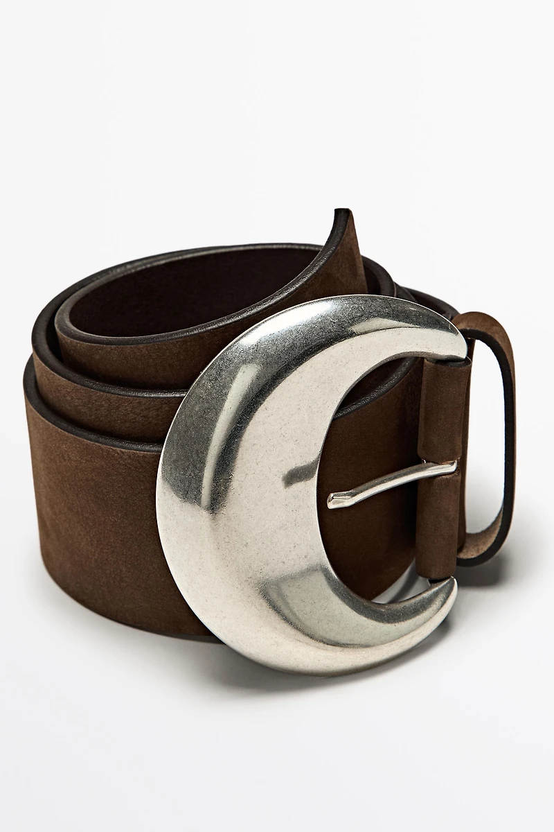 Nubuck leather belt with buckle detail