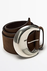 Nubuck leather belt with buckle detail