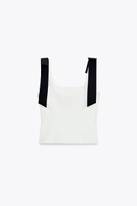 BOW DETAIL STRETCH TOP
