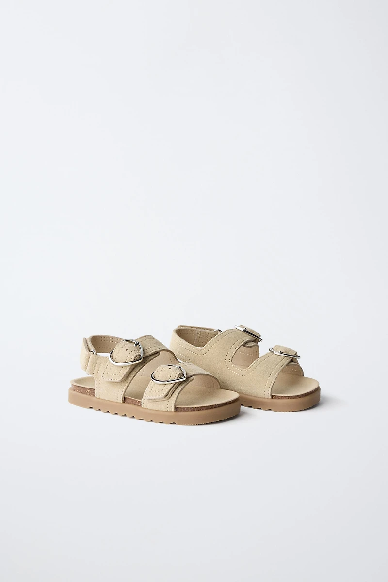 SANDALES À BOUCLES EN CUIR