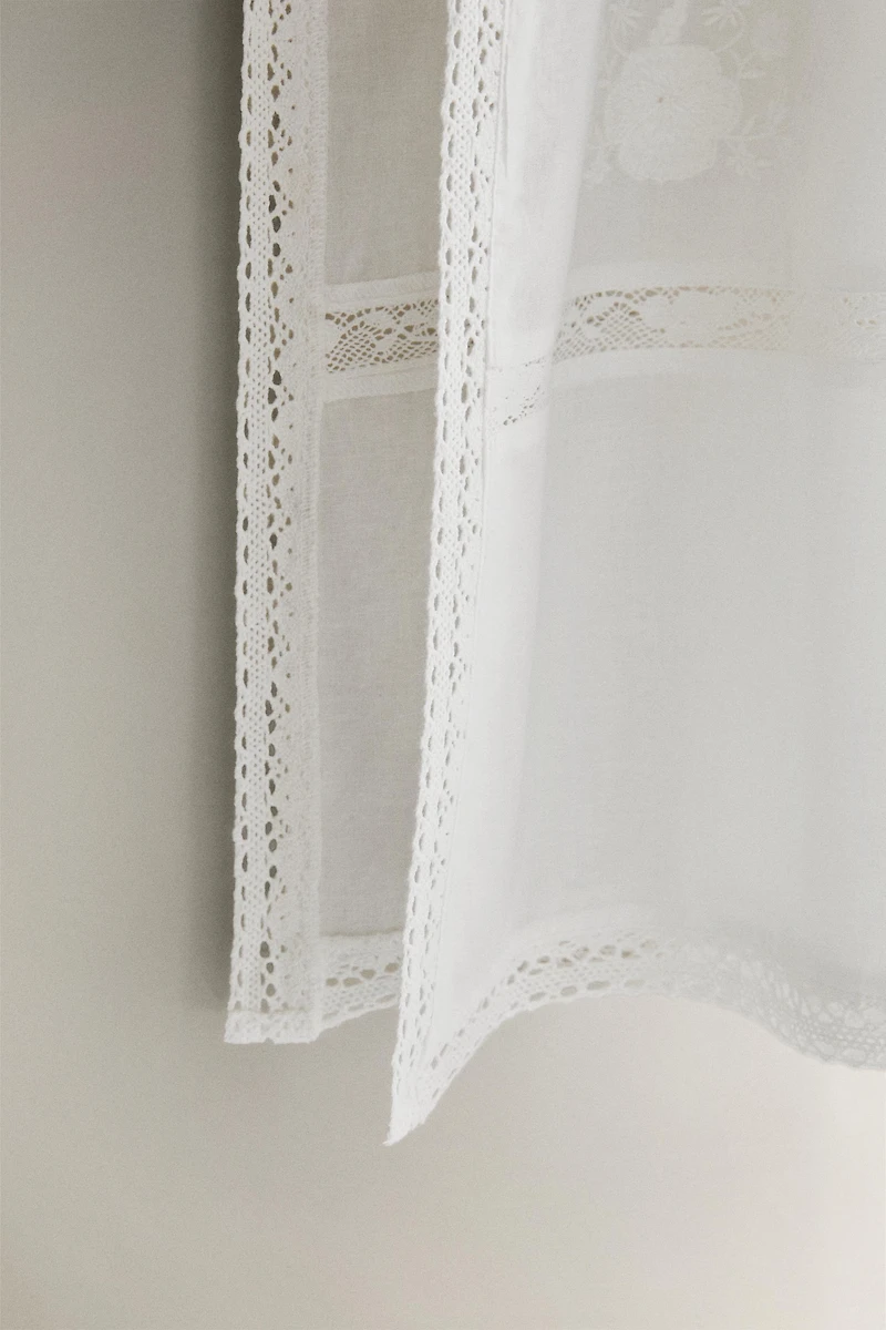 LONG TOP WITH SIDE SLITS