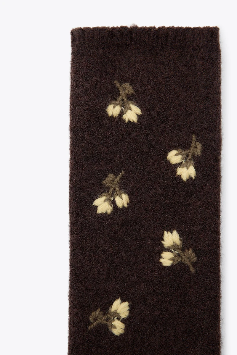 FLORAL EMBROIDERED KNIT MITTENS